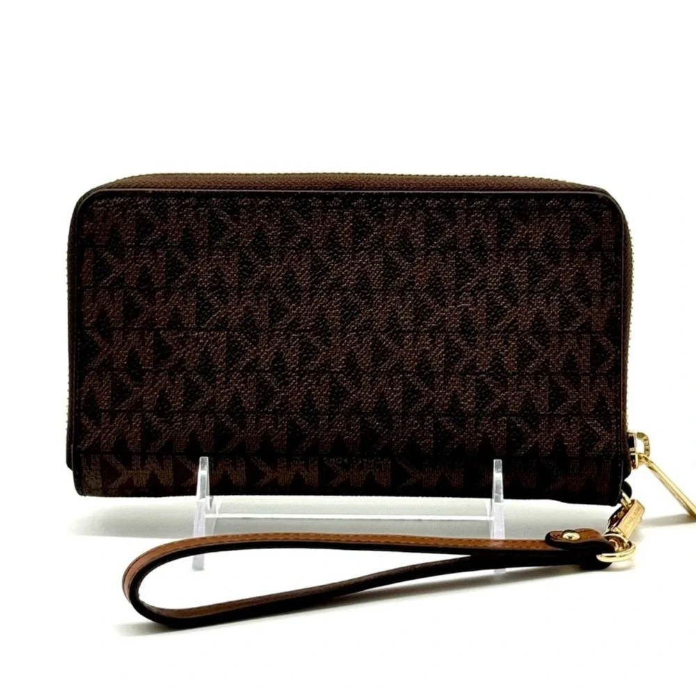 Michael Kors Large Jet Set Travel Flat Phone Case Wallet - Brown Signature